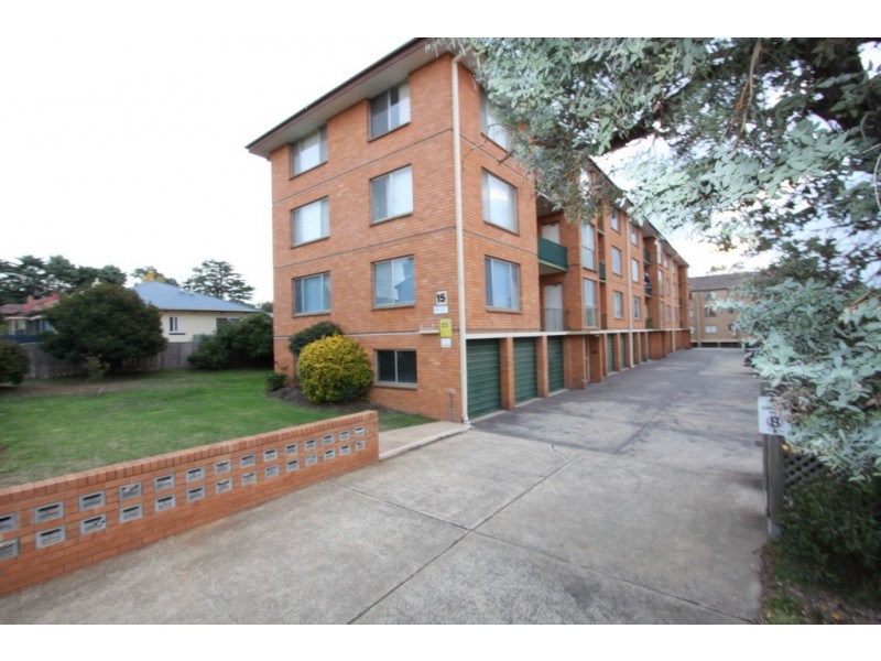 9/15 Crest Road, Queanbeyan NSW 2620