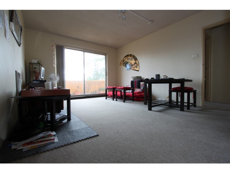 8/11-13 McKeahnie Street, Queanbeyan NSW 2620