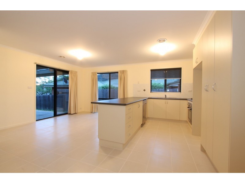 19 Tooroonga Crescent, Jerrabomberra NSW 2619