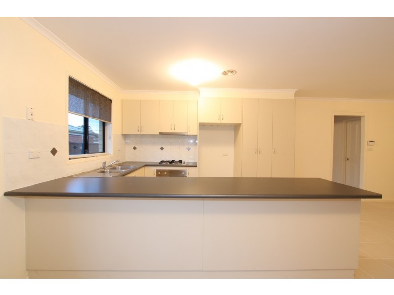 19 Tooroonga Crescent, Jerrabomberra NSW 2619