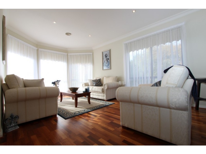 46 Bayside Court, Jerrabomberra NSW 2619