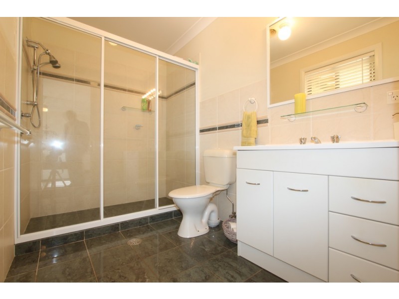 46 Bayside Court, Jerrabomberra NSW 2619