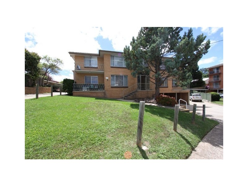 2/2 Velacia Place, Queanbeyan NSW 2620