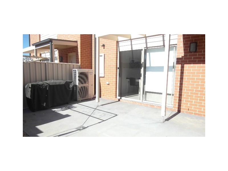 7/3 Broughton Place, Queanbeyan NSW 2620