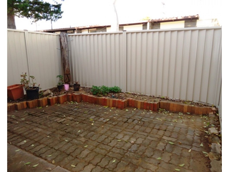3/41 Atkinson Street, Queanbeyan NSW 2620