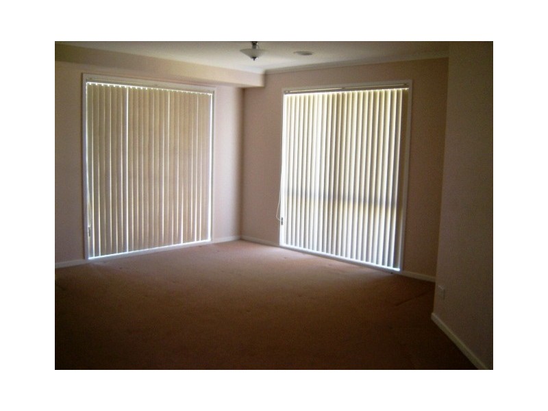 4 Dillwynia, Queanbeyan NSW 2620