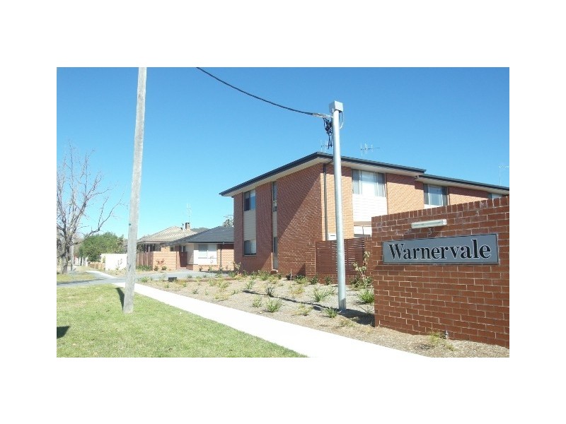 11/3 Broughton Place, Queanbeyan NSW 2620