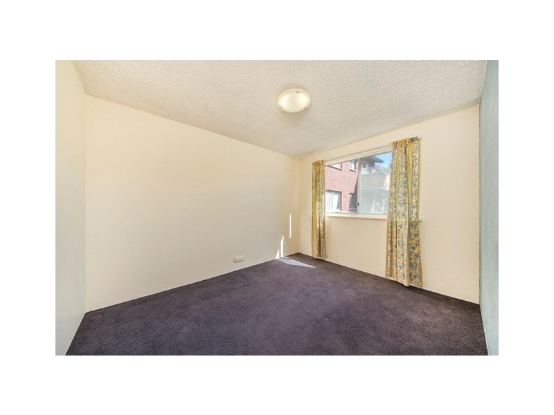 11/2 Mowatt Street, Queanbeyan NSW 2620