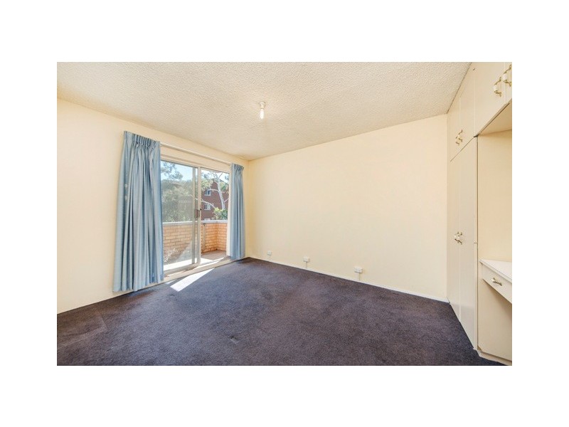 11/2 Mowatt Street, Queanbeyan NSW 2620