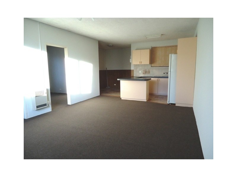 12/74 Collett Street, Queanbeyan NSW 2620