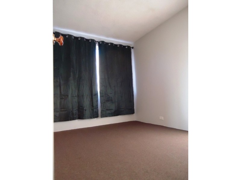 12/74 Collett Street, Queanbeyan NSW 2620