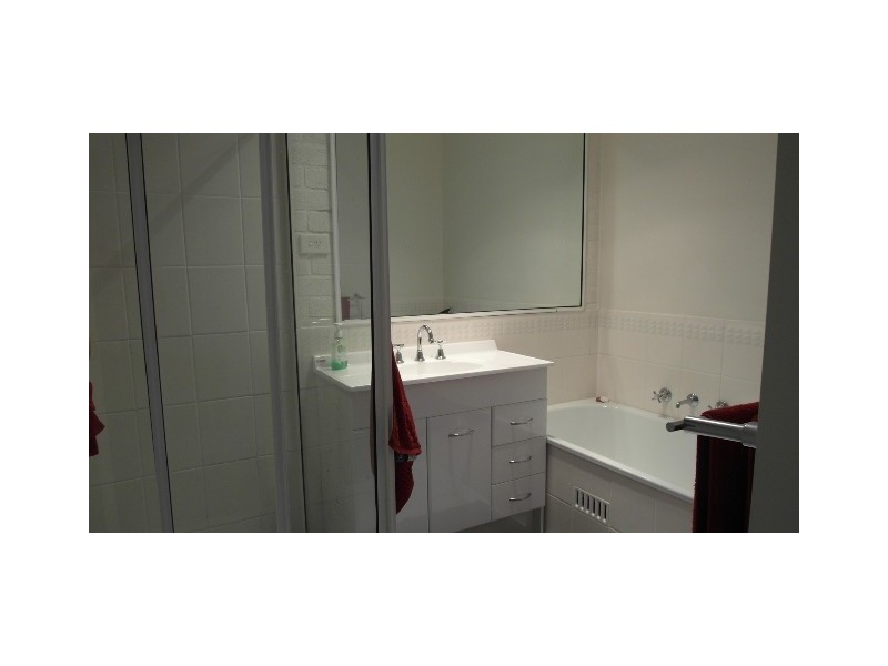 7/39 Walker Crescent, Jerrabomberra NSW 2619