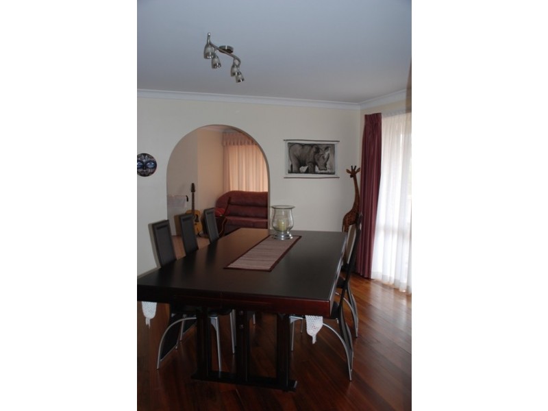 28 River Drive, Queanbeyan NSW 2620