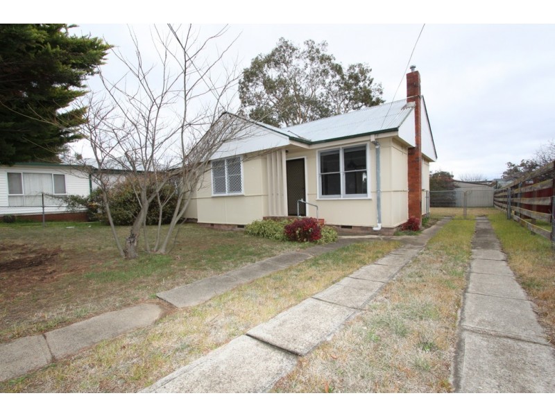 23 Margaret Street, Queanbeyan NSW 2620