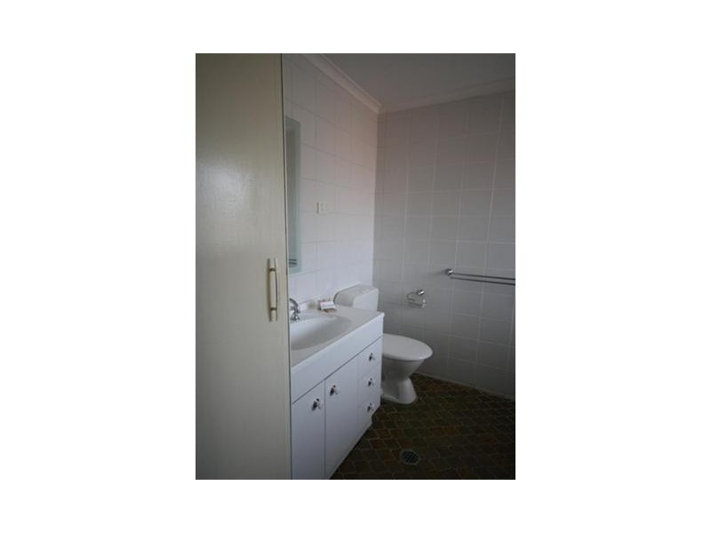 12/52 Trinculo Place, Queanbeyan NSW 2620