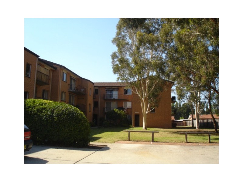10/17 Mowatt Street, Queanbeyan NSW 2620
