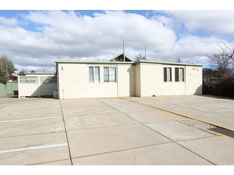 8/126 Henderson Road, Queanbeyan NSW 2620