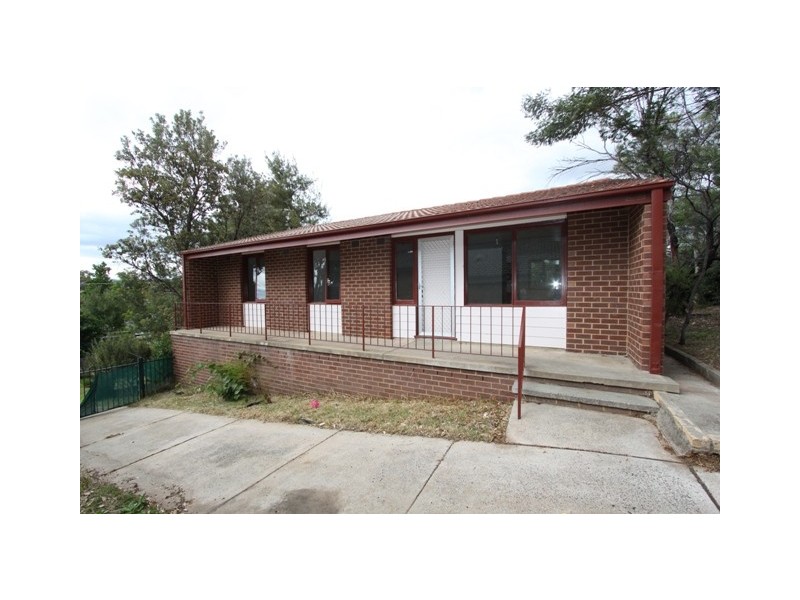 10 Eugenia Street, Queanbeyan NSW 2620