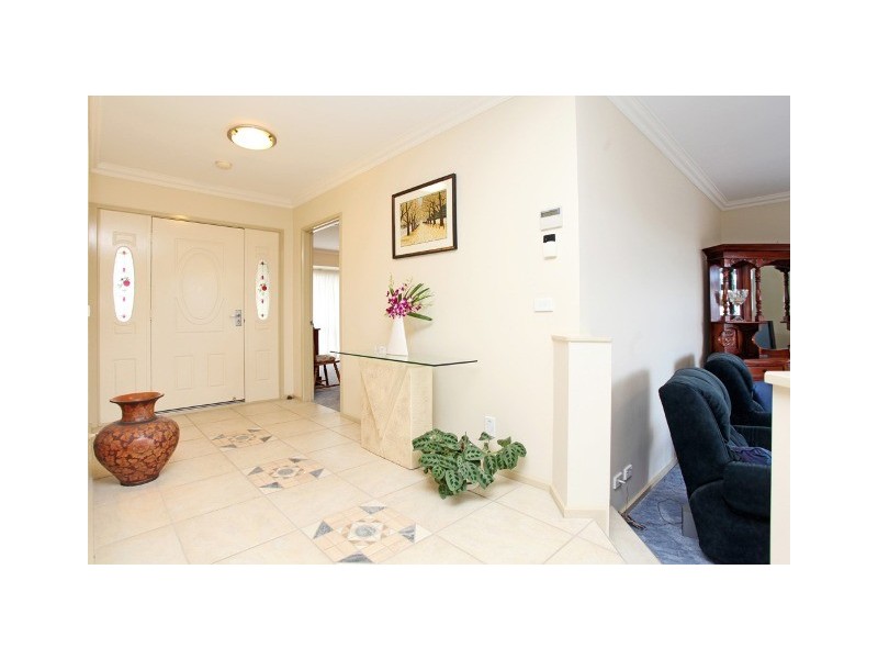 7 Kalang Place, Jerrabomberra NSW 2619