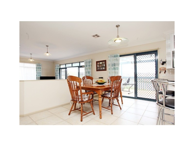 7 Kalang Place, Jerrabomberra NSW 2619