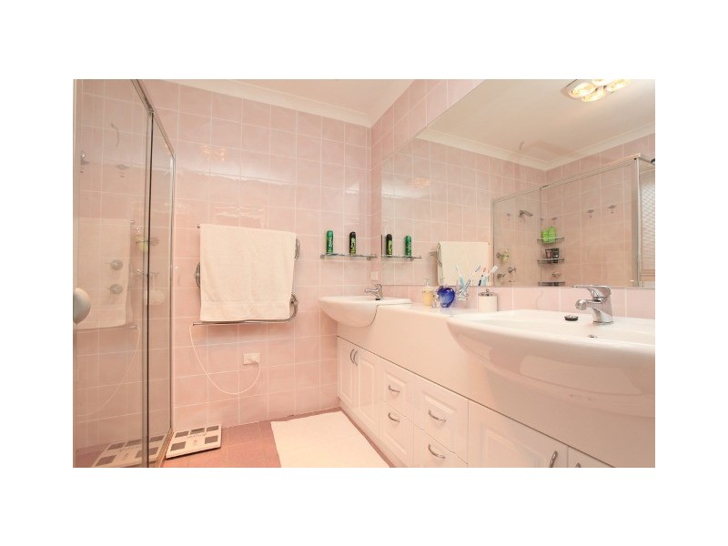 7 Kalang Place, Jerrabomberra NSW 2619