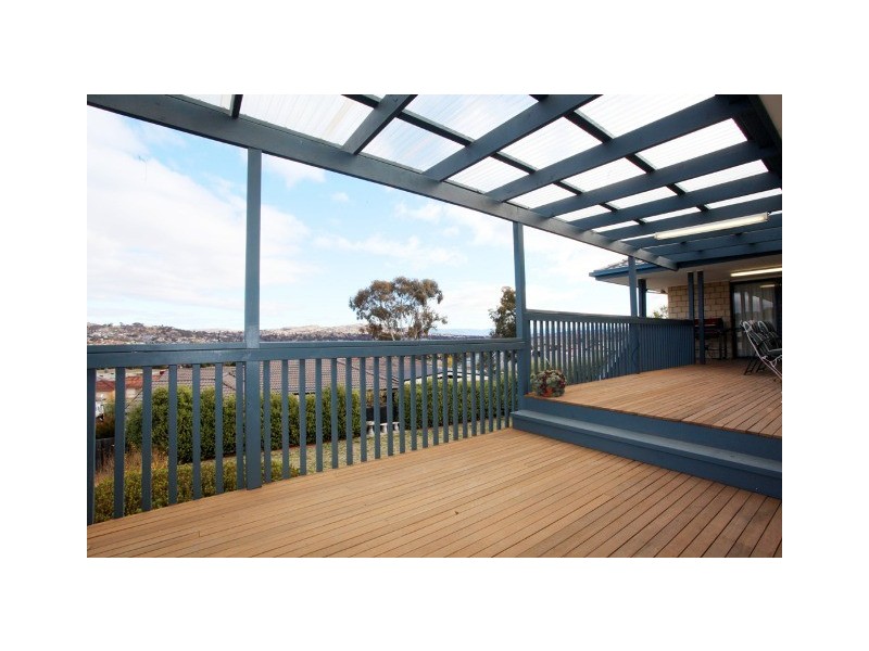 7 Kalang Place, Jerrabomberra NSW 2619