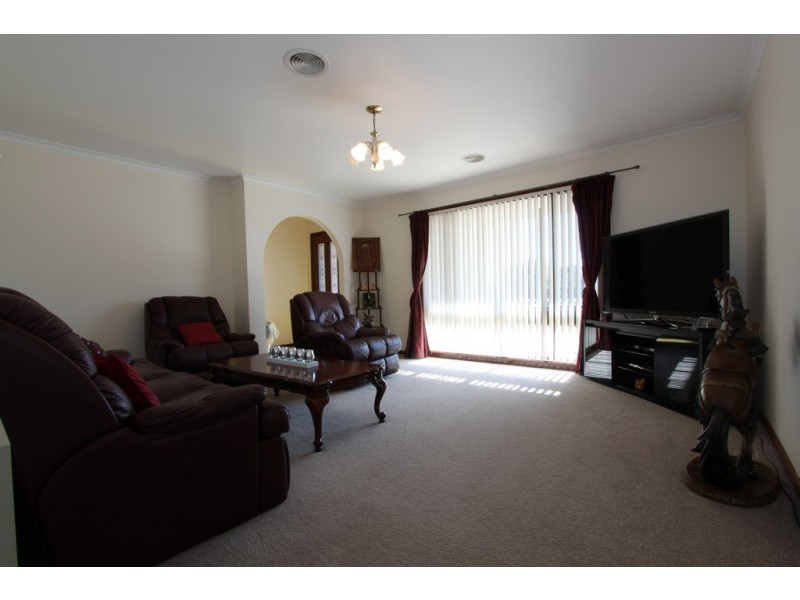 26 Hakea Street, Queanbeyan NSW 2620