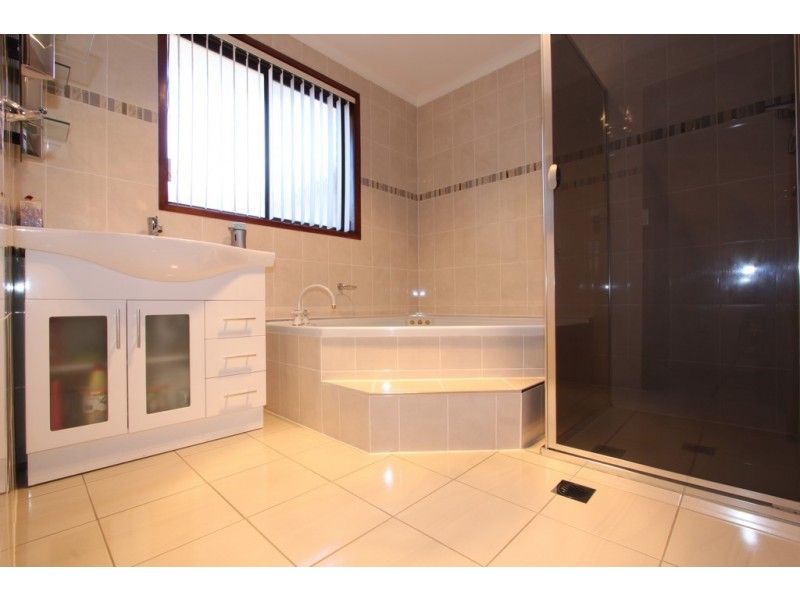 26 Hakea Street, Queanbeyan NSW 2620