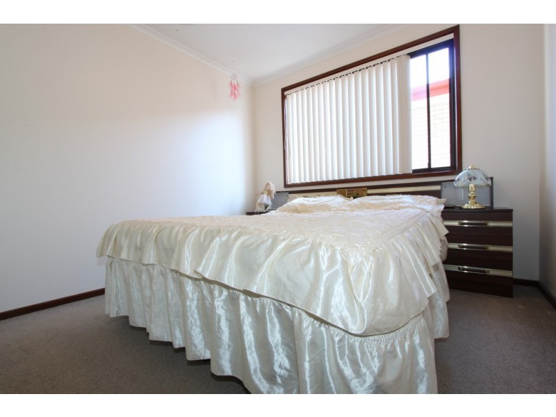 26 Hakea Street, Queanbeyan NSW 2620