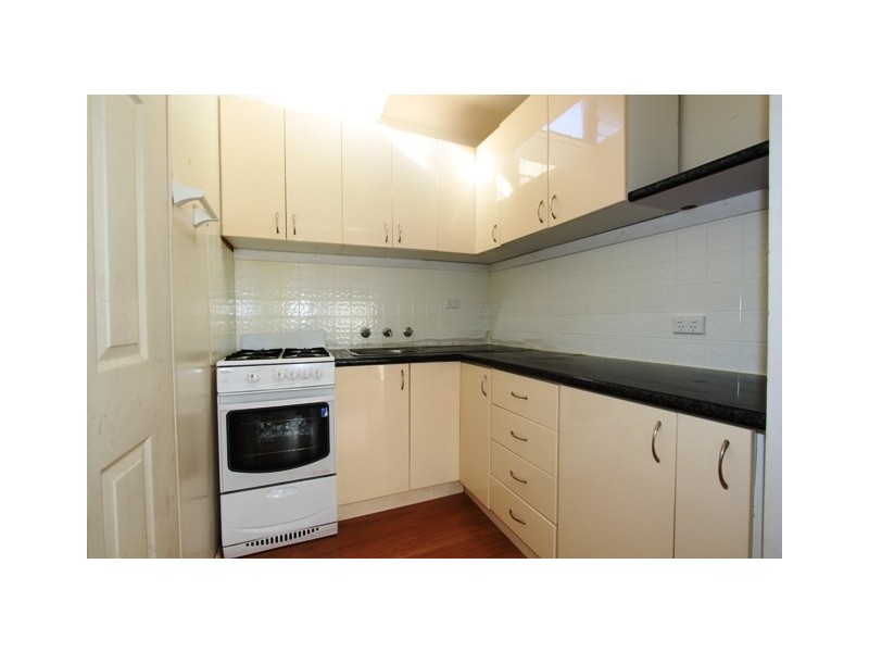 8/126 Henderson Road, Queanbeyan NSW 2620