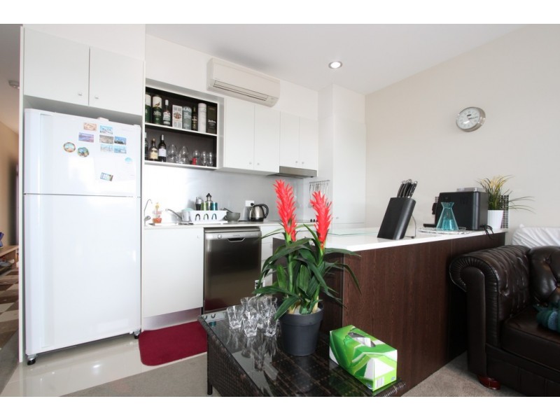 13B/17 Uriarra Road, Queanbeyan NSW 2620