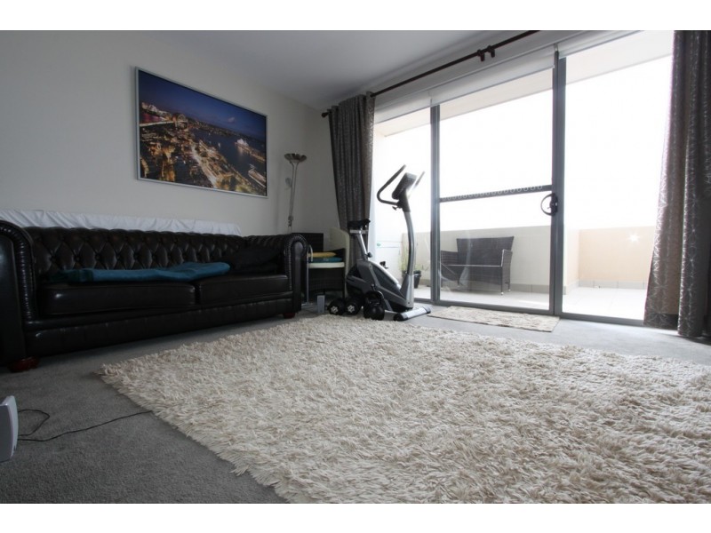 13B/17 Uriarra Road, Queanbeyan NSW 2620