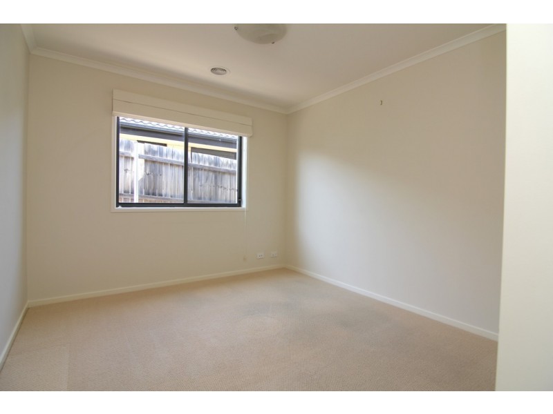 10 Allambee Street, Jerrabomberra NSW 2619