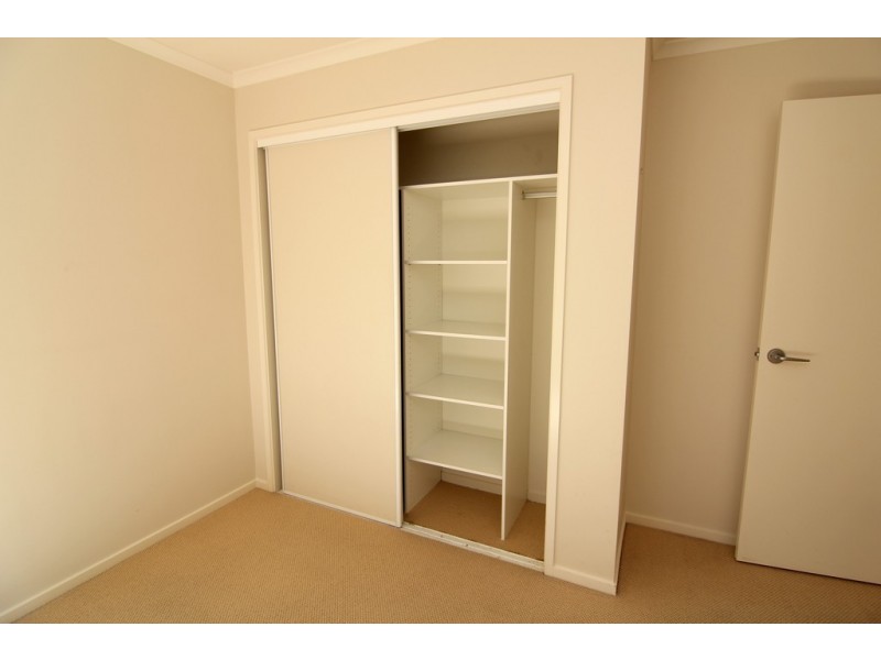 10 Allambee Street, Jerrabomberra NSW 2619
