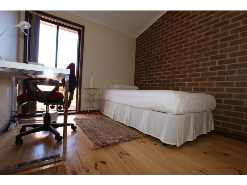 3/45 Christopher Crescent, Queanbeyan NSW 2620