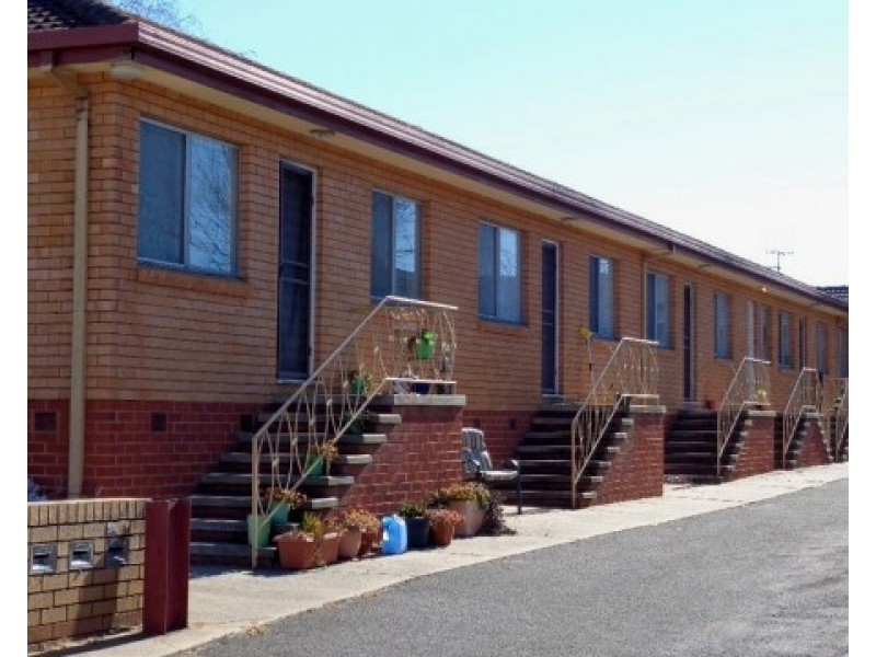 4/7 Morton, Queanbeyan NSW 2620