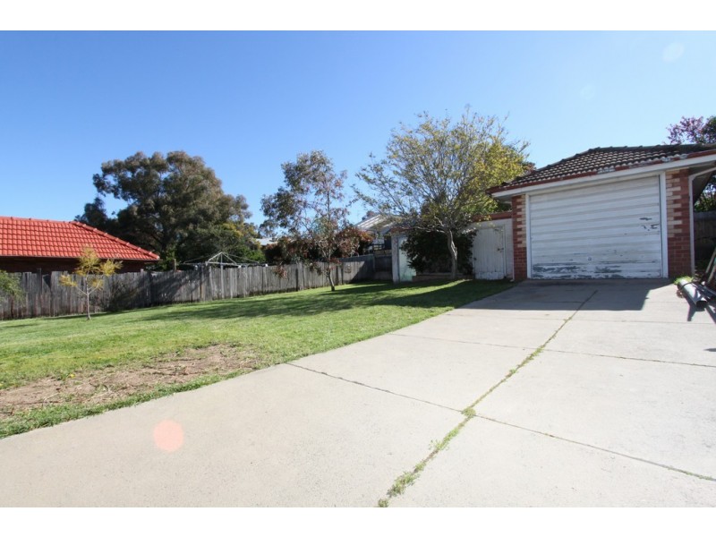 39 The Crescent, Queanbeyan NSW 2620