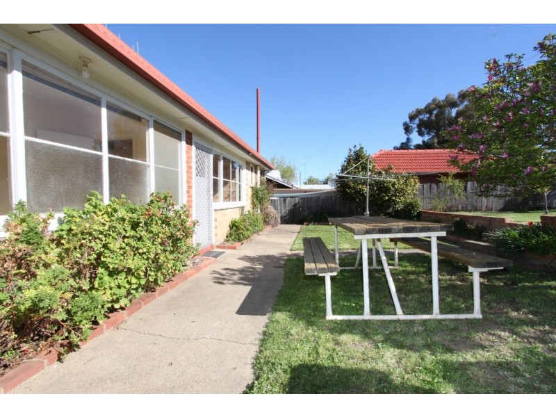39 The Crescent, Queanbeyan NSW 2620