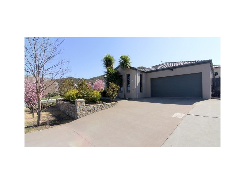 10 Allambee Street, Jerrabomberra NSW 2619