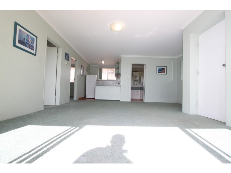 9/102 Henderson Road, Queanbeyan NSW 2620