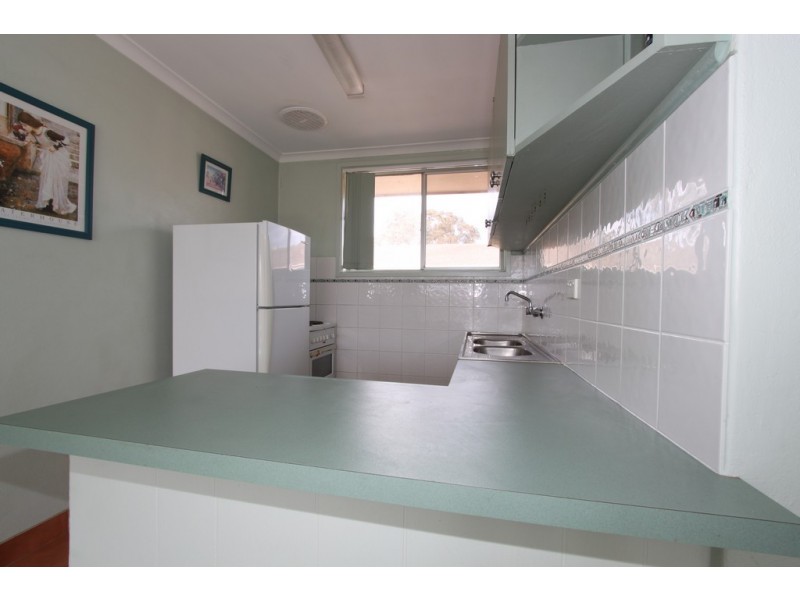 9/102 Henderson Road, Queanbeyan NSW 2620