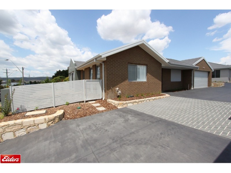 76-78 Uriarra Road, Queanbeyan NSW 2620
