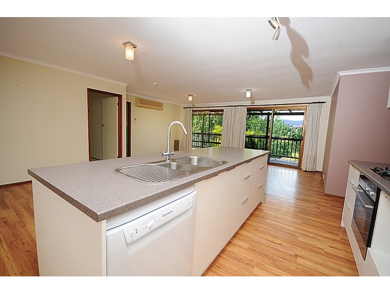 39 Emery Crescent, Queanbeyan NSW 2620