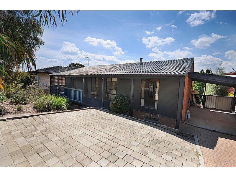 39 Emery Crescent, Queanbeyan NSW 2620