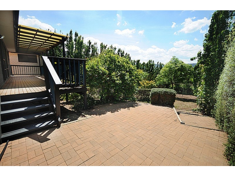 39 Emery Crescent, Queanbeyan NSW 2620