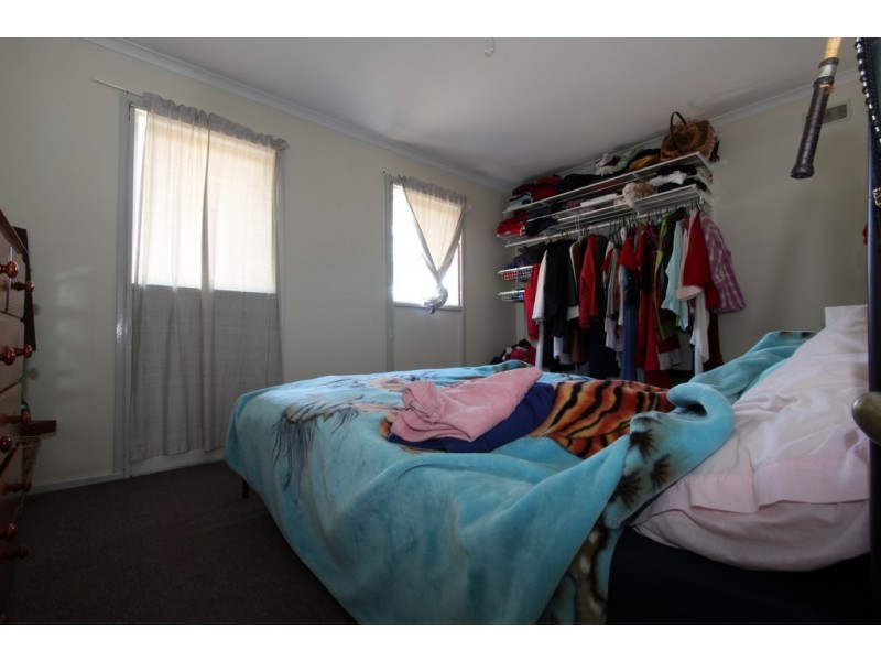 6 Karri Crescent, Queanbeyan NSW 2620