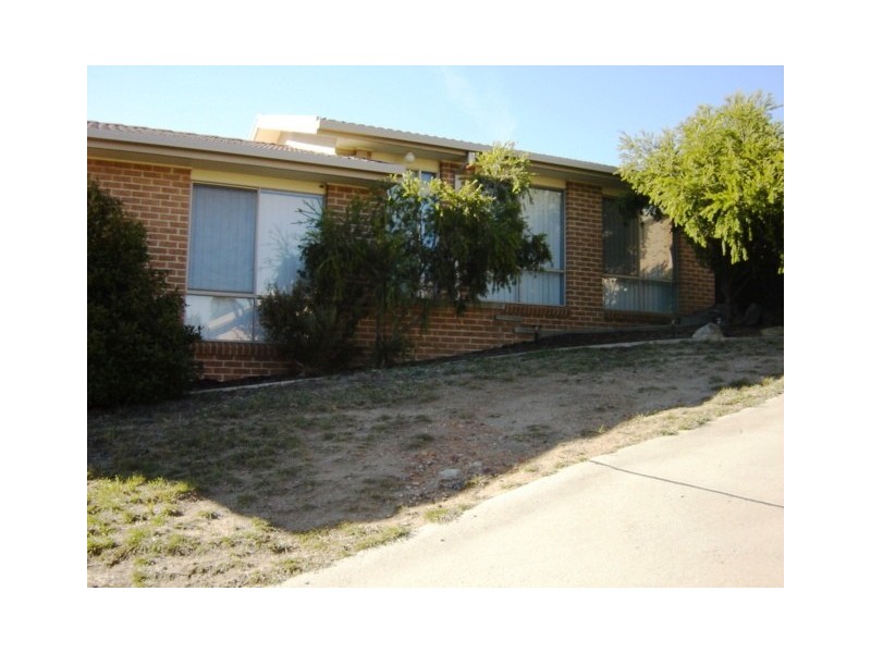 4A Delmar Crescent, Queanbeyan NSW 2620