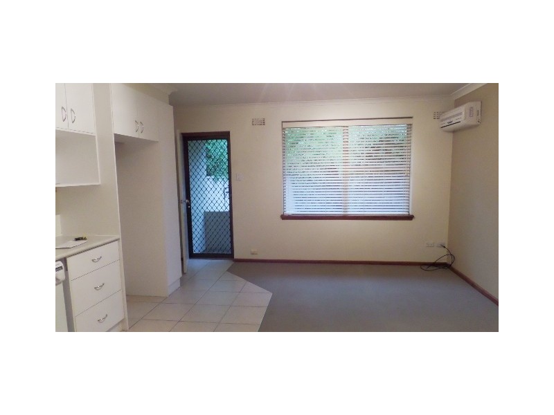 2/7-11 Broughton Place, Queanbeyan NSW 2620