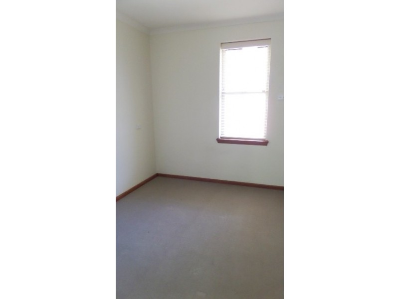 2/7-11 Broughton Place, Queanbeyan NSW 2620