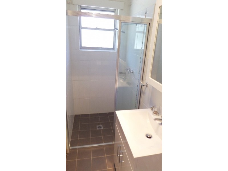 2/7-11 Broughton Place, Queanbeyan NSW 2620